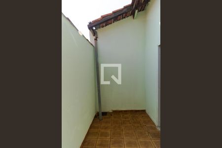 Casa de condomínio à venda com 285m², 4 quartos e 5 vagasÁrea de Luz