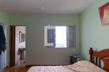 Casa de condomínio à venda com 285m², 4 quartos e 5 vagasSuíte 02