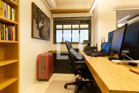 Apartamento à venda com 67m², 1 quarto e 2 vagasOffice