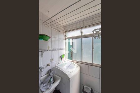 Apartamento à venda com 47m², 3 quartos e 1 vaga Apartamento à venda com 47m², 3 quartos e 1 vagaÁrea de Serviço