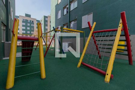Apartamento à venda com 47m², 3 quartos e 1 vaga Apartamento à venda com 47m², 3 quartos e 1 vagaÁrea Comum - Playground