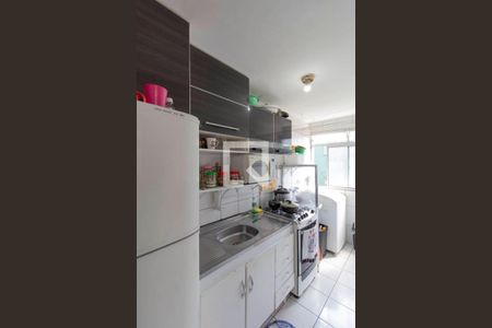 Apartamento à venda com 47m², 3 quartos e 1 vaga Apartamento à venda com 47m², 3 quartos e 1 vagaBanheiro