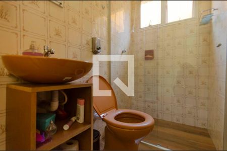 Casa à venda com 150m², 4 quartos e 2 vagasBanheiro 2