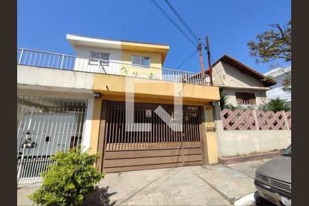 Casa à venda com 150m², 4 quartos e 2 vagasFachada