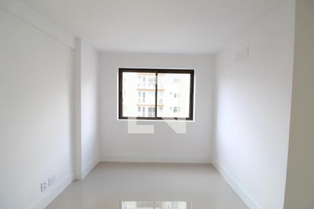 Sala/Quarto de apartamento para alugar com 1 quarto, 45m² em Freguesia de Jacarepaguá, Rio de Janeiro