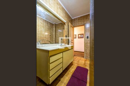 Apartamento à venda com 234m², 3 quartos e 1 vaga Apartamento à venda com 234m², 3 quartos e 1 vagaBanheiro Social