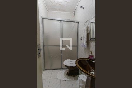 Banheiro Social de casa para alugar com 3 quartos, 80m² em Lindóia, Curitiba