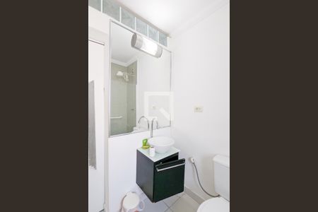 Banheiro  de kitnet/studio para alugar com 1 quarto, 45m² em Jardim Maria Adelaide, São Bernardo do Campo