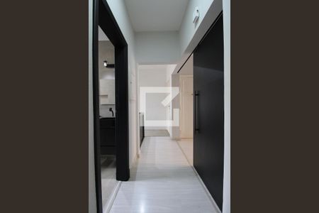 Corredor de apartamento para alugar com 2 quartos, 90m² em Cambui, Campinas
