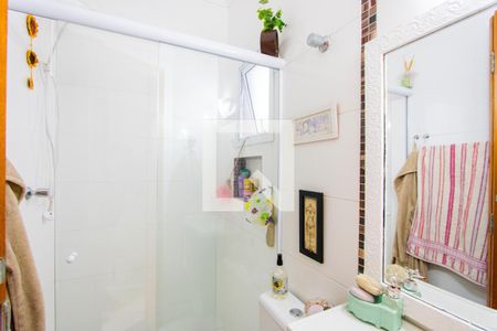 Banheiro de apartamento à venda com 2 quartos, 110m² em Jardim Cristiane, Santo André