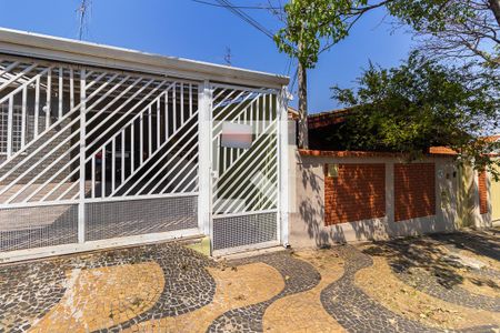 Casa à venda com 120m², 3 quartos e 1 vagaFachada