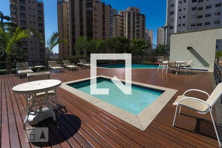 Apartamento à venda com 374m², 4 quartos e 6 vagasÁrea comum - Piscina