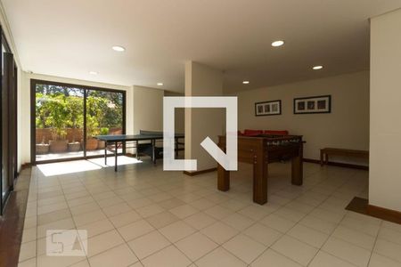 Apartamento à venda com 374m², 4 quartos e 6 vagasÁrea comum - Salão de Jogos 
