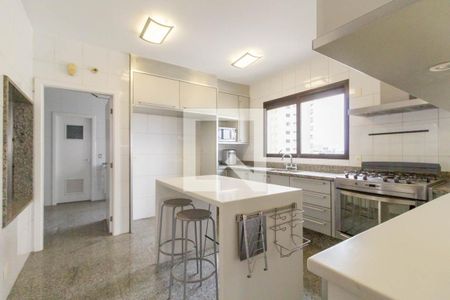 Apartamento à venda com 374m², 4 quartos e 6 vagasCozinha 