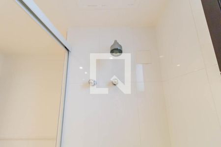 Apartamento à venda com 374m², 4 quartos e 6 vagasBanheiro da Suíte 2