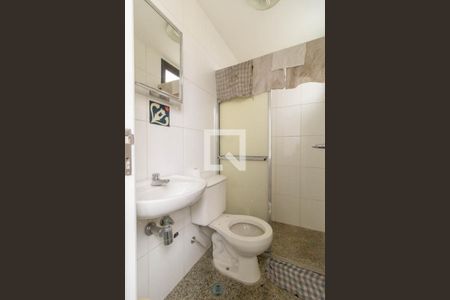 Apartamento à venda com 374m², 4 quartos e 6 vagasBanheiro de Serviço