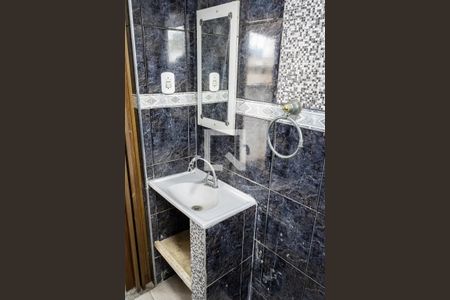 Casa para alugar com 90m², 3 quartos e 1 vaga Casa para alugar com 90m², 3 quartos e 1 vagaBanheiro