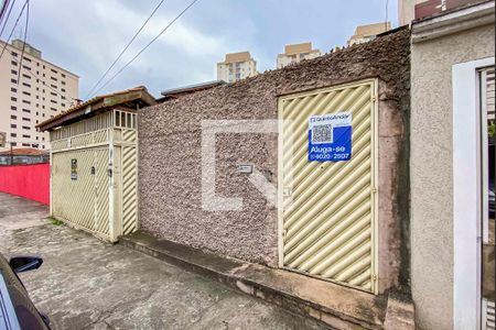 Casa para alugar com 70m², 2 quartos e sem vaga Casa para alugar com 70m², 2 quartos e sem vagaFachada