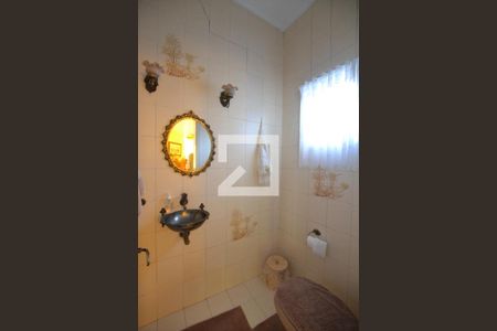 Casa à venda com 287m², 4 quartos e 2 vagasLavabo