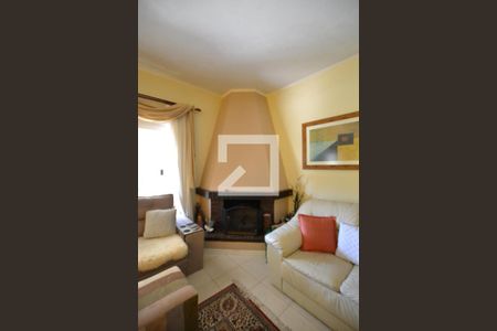 Casa à venda com 287m², 4 quartos e 2 vagasLareira