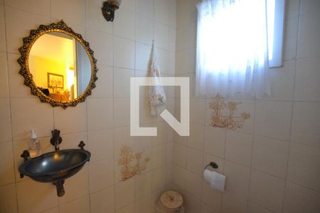 Casa à venda com 287m², 4 quartos e 2 vagasLavabo