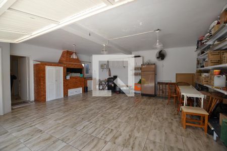 Casa à venda com 287m², 4 quartos e 2 vagasGaragem