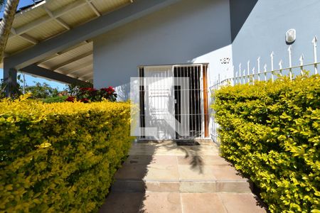 Casa à venda com 287m², 4 quartos e 2 vagasEntrada