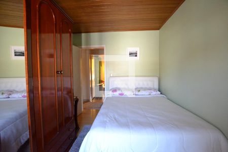 Casa à venda com 287m², 4 quartos e 2 vagasQuarto 1