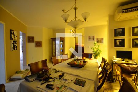 Casa à venda com 287m², 4 quartos e 2 vagasSala de Jantar