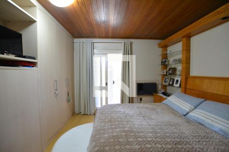 Casa à venda com 287m², 4 quartos e 2 vagasSuíte