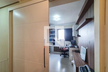 Apartamento à venda com 137m², 4 quartos e 3 vagas Apartamento à venda com 137m², 4 quartos e 3 vagasQuarto 1