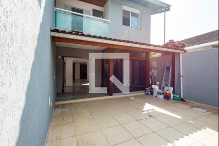 Casa de condomínio à venda com 155m², 3 quartos e 2 vagas Casa de condomínio à venda com 155m², 3 quartos e 2 vagasQuintal