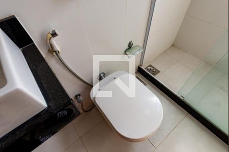 Casa de condomínio à venda com 155m², 3 quartos e 2 vagas Casa de condomínio à venda com 155m², 3 quartos e 2 vagasBanheiro da Suíte 2