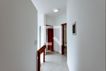 Casa de condomínio à venda com 155m², 3 quartos e 2 vagas Casa de condomínio à venda com 155m², 3 quartos e 2 vagasCorredor