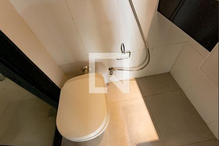 Casa de condomínio à venda com 155m², 3 quartos e 2 vagas Casa de condomínio à venda com 155m², 3 quartos e 2 vagasBanheiro