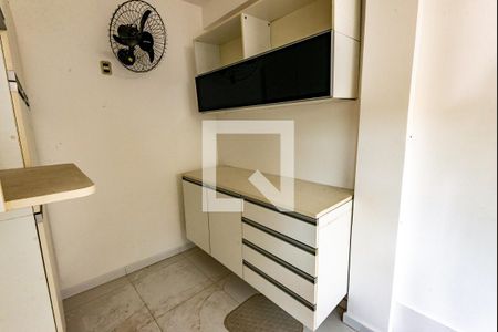 Casa de condomínio à venda com 155m², 3 quartos e 2 vagas Casa de condomínio à venda com 155m², 3 quartos e 2 vagasÁrea de Serviço