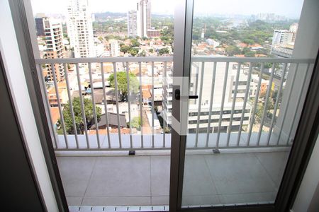 Varanda  de kitnet/studio à venda com 1 quarto, 28m² em Pinheiros, São Paulo