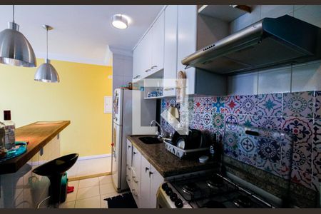 Apartamento à venda com 74m², 2 quartos e 2 vagasCozinha - Armários