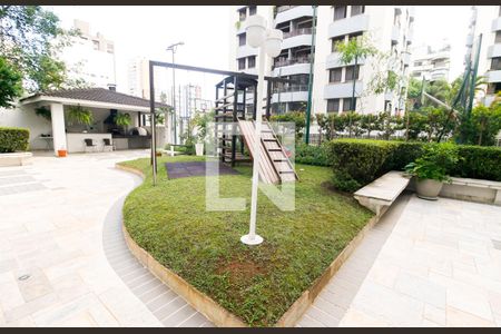 Apartamento à venda com 74m², 2 quartos e 2 vagasÁrea comum - Playground