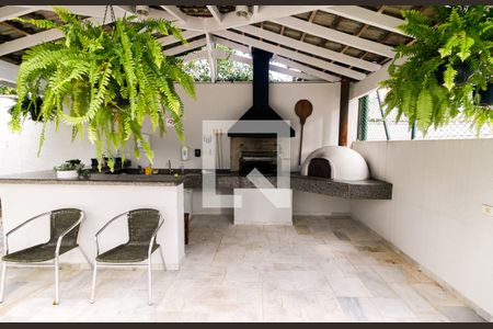 Apartamento à venda com 74m², 2 quartos e 2 vagasÁrea comum - Churrasqueira