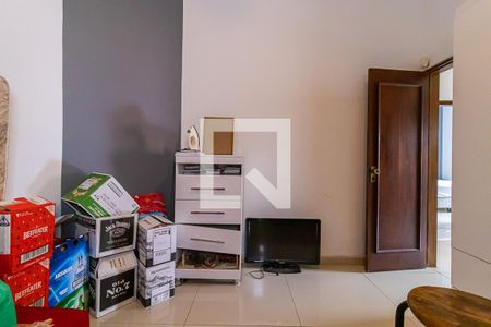 Casa à venda com 460m², 3 quartos e 6 vagas Casa à venda com 460m², 3 quartos e 6 vagasQuarto 2