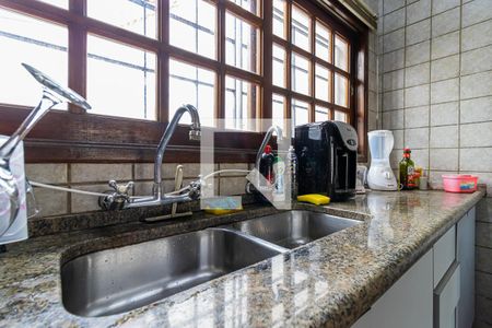 Casa à venda com 460m², 3 quartos e 6 vagas Casa à venda com 460m², 3 quartos e 6 vagasCozinha