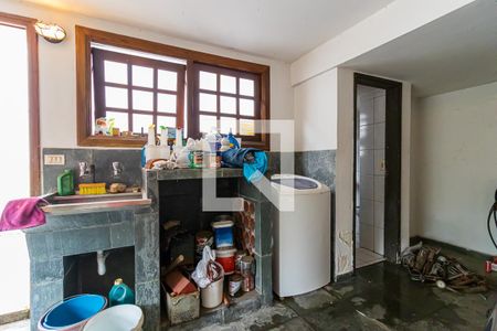 Casa à venda com 460m², 3 quartos e 6 vagas Casa à venda com 460m², 3 quartos e 6 vagasÁrea de Serviço