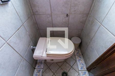 Casa à venda com 460m², 3 quartos e 6 vagas Casa à venda com 460m², 3 quartos e 6 vagasBanheiro do Salão de Festas