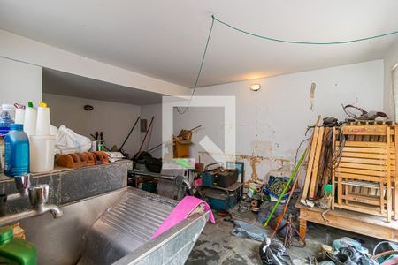 Casa à venda com 460m², 3 quartos e 6 vagas Casa à venda com 460m², 3 quartos e 6 vagasÁrea de Serviço