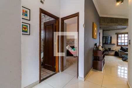 Corredor de casa à venda com 3 quartos, 460m² em Cursino, São Paulo