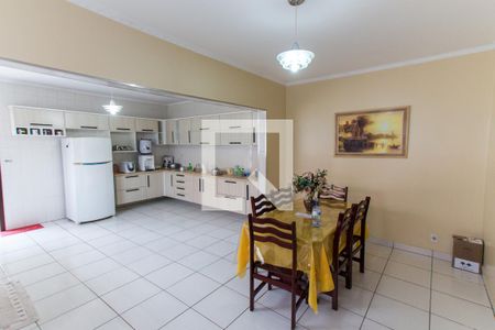 Casa à venda com 180m², 3 quartos e 3 vagasCozinha