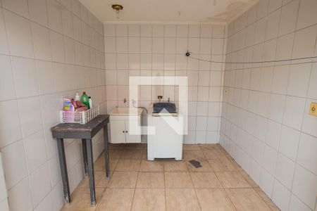 Casa à venda com 180m², 3 quartos e 3 vagasÁrea de Serviço