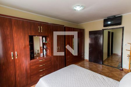 Casa à venda com 180m², 3 quartos e 3 vagasSuíte