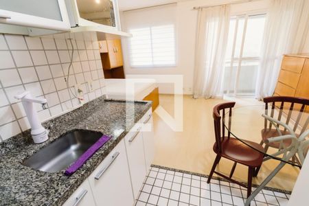 Cozinha de kitnet/studio para alugar com 1 quarto, 32m² em Perdizes, São Paulo